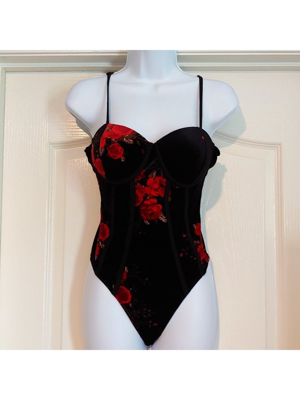 Willow Velvet Rose Bodysuit Padded Bustier Black Red Floral Romantic Goth M